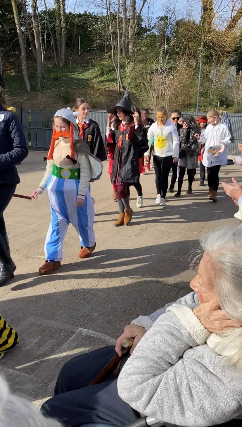 Carnaval avec les enfants à l’école St Ursule