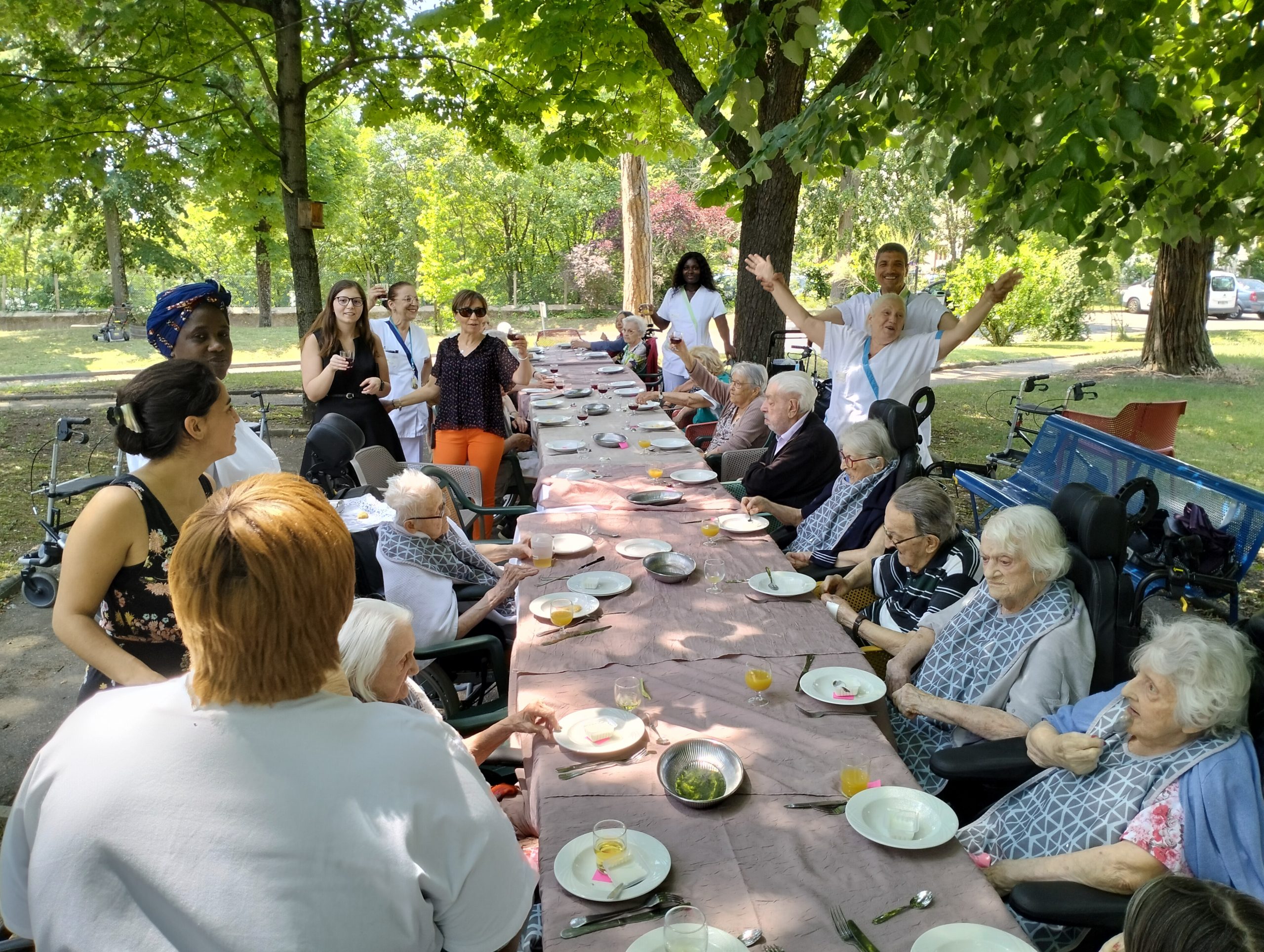 Barbecue avec les résidents du 4ème étage