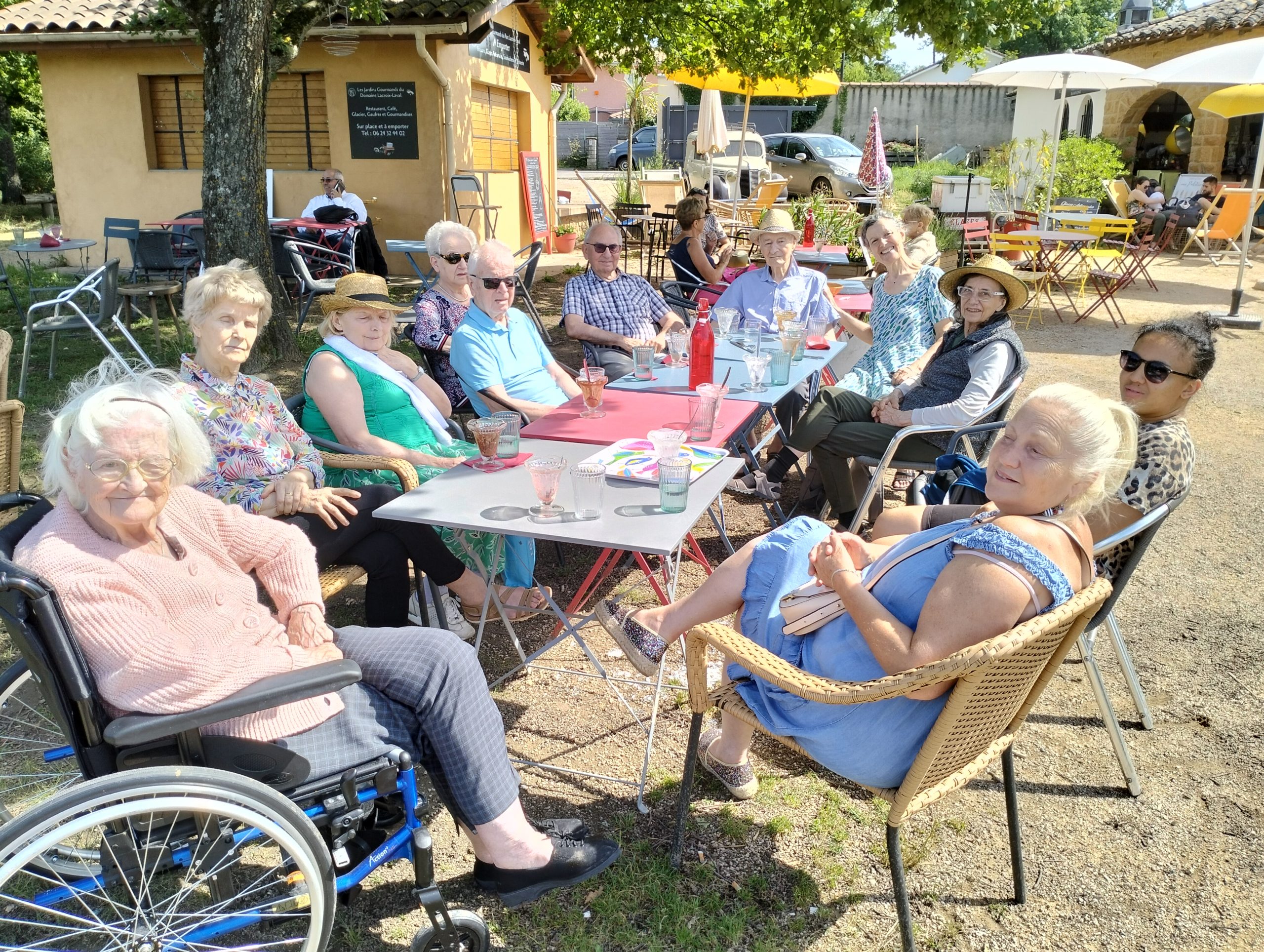 Sortie au parc Lacroix Laval avec les résidents de l’UPDP