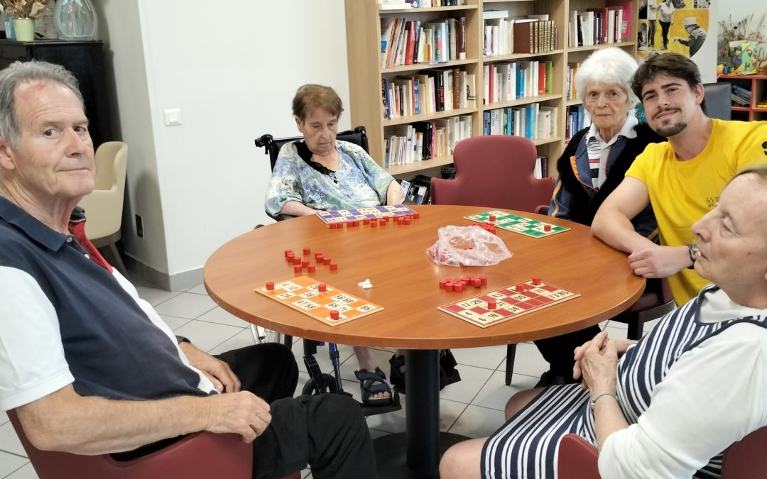 Grand loto avec les bénévoles des Blouses Roses