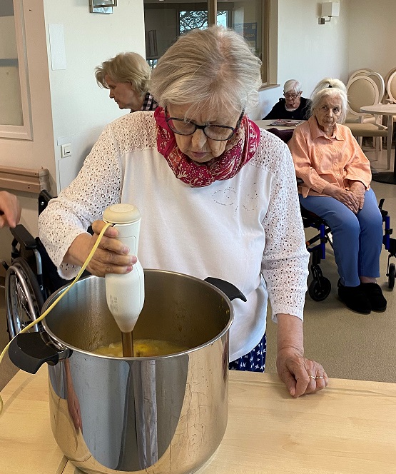 Préparation de la soupe par les résidents de l’UPDP