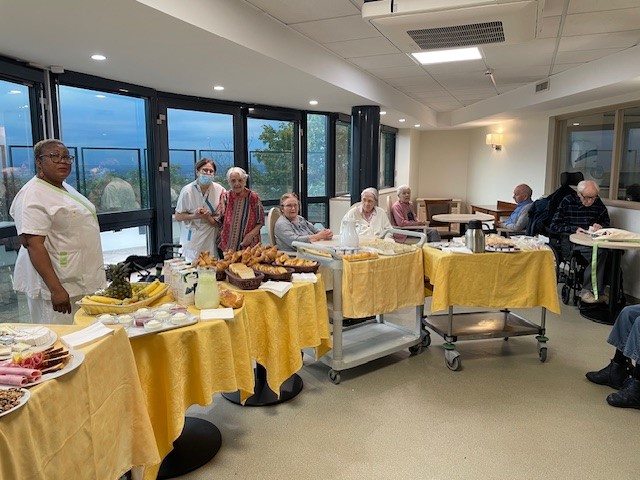 Petit déjeuner continental avec les résidents de l’UPDP