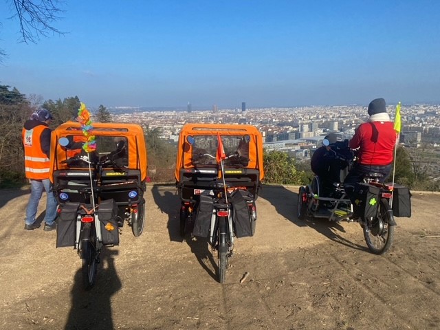 Tours de vélo avec les bénévoles de l’association A vélo sans âge