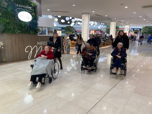 Sortie aux galeries marchandes le 2 décembre