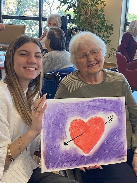 De belles rencontres intergénérationnelles : la venue régulière de jeunes du lycée Don Bosco de Lyon