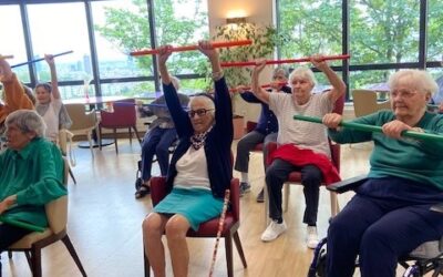 Bouger en douceur : les ateliers de gymnastique au service du bien-être des résidents